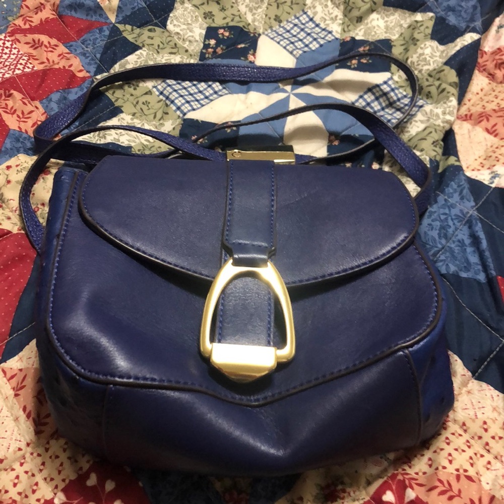 Small shoulder bag, long strap, inside pockets